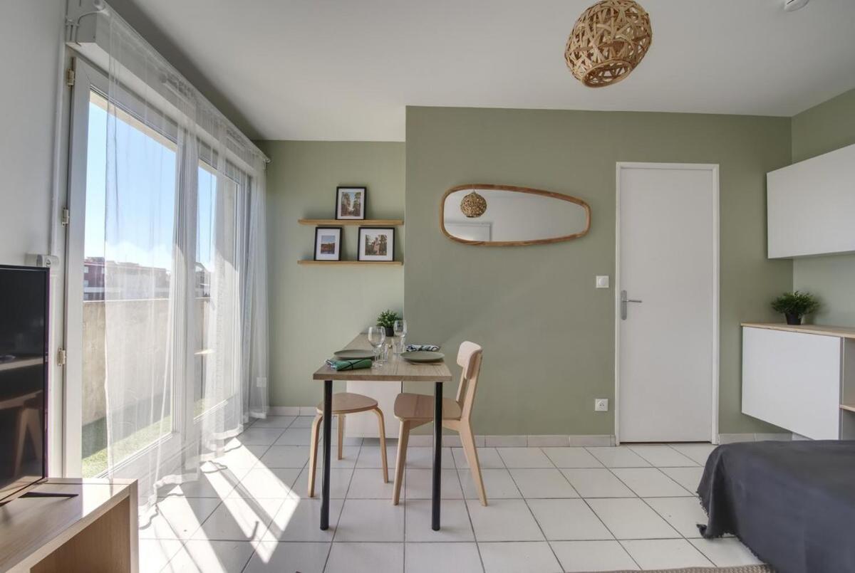 La Palm Room ~ Climatisation ~ Balcon ~ Parking Nîmes Buitenkant foto